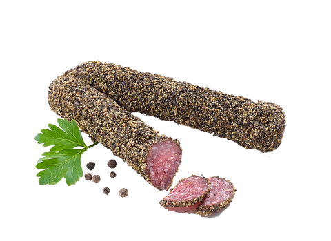 Pfefferwurzn-Stange mit grober Pfefferkruste, Petersilie und Pfefferkörnern, zwei Scheiben